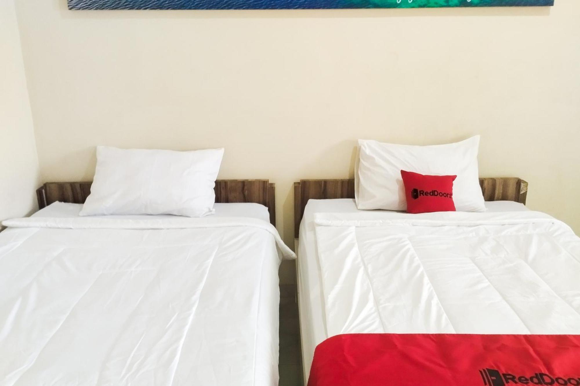 Reddoorz Syariah At Shakira Alesha Enggal Otel Bandar Lampung Dış mekan fotoğraf