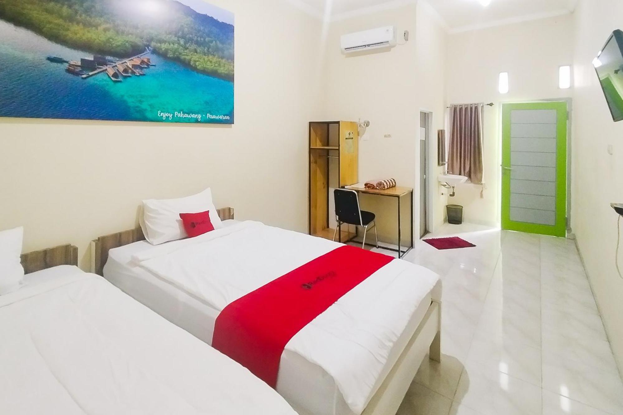 Reddoorz Syariah At Shakira Alesha Enggal Otel Bandar Lampung Dış mekan fotoğraf