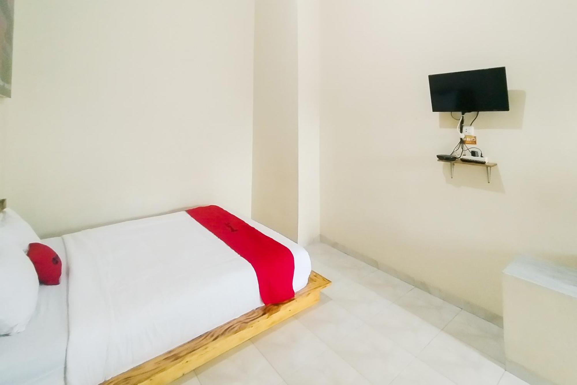 Reddoorz Syariah At Shakira Alesha Enggal Otel Bandar Lampung Dış mekan fotoğraf