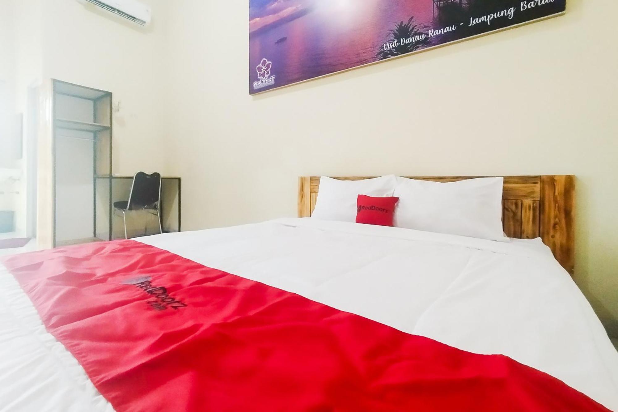 Reddoorz Syariah At Shakira Alesha Enggal Otel Bandar Lampung Dış mekan fotoğraf